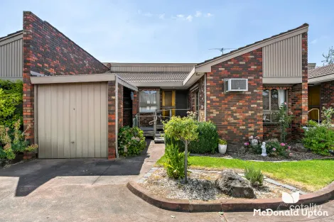 Property photo of 3/13 Olive Grove Pascoe Vale VIC 3044