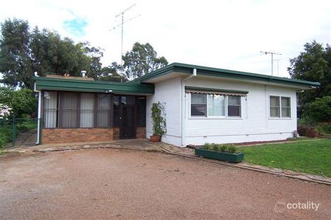 36 Lenehan Rd, Griffith, NSW 2680