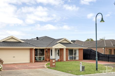 Property photo of 22 Lorikeet Drive Berwick VIC 3806