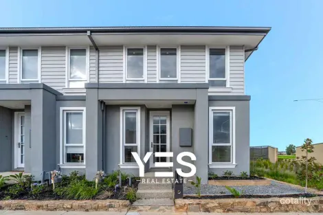 4 Portobello Bvd, Clyde North, VIC 3978