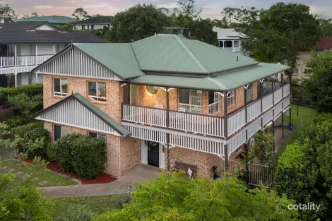 Property photo of 36 Tallowwood Place Bridgeman Downs QLD 4035