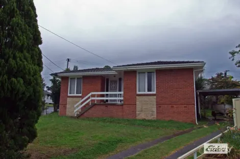 9 Strathmore Pl, Taree, NSW 2430