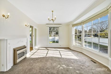 Property photo of 1/24 St Johns Avenue Mont Albert VIC 3127