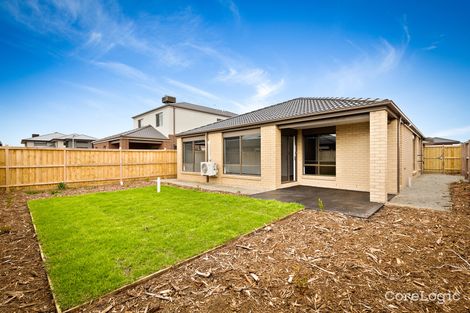 Property photo of 13 Shirley Street Pakenham VIC 3810