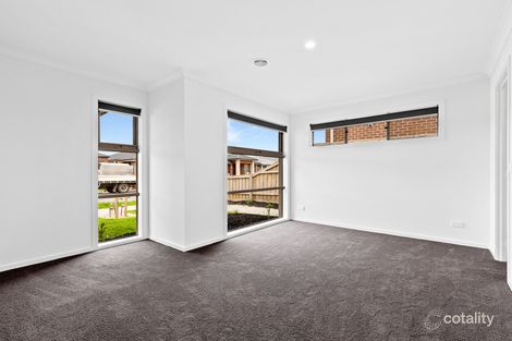 13 Shirley St, Pakenham, VIC 3810