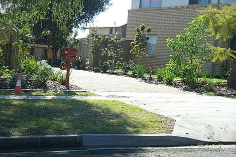 16 Deacon St, Coopers Plains, QLD 4108