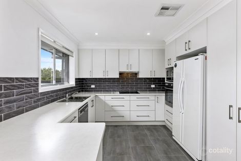 Property photo of 11 Shrewsbury Avenue East Tamworth NSW 2340
