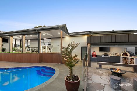 Property photo of 2 The Crest Langwarrin VIC 3910