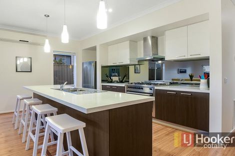 Property photo of 6 Sandpiper Close Pakenham VIC 3810
