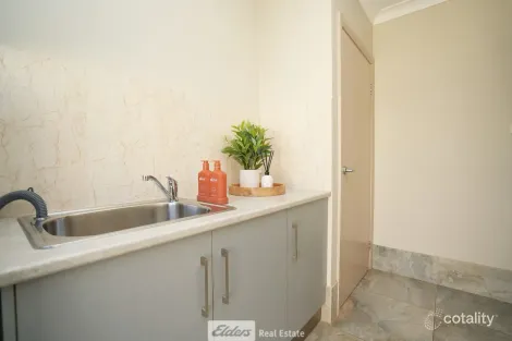 Property photo of 189 Clifton Boulevard Griffith NSW 2680