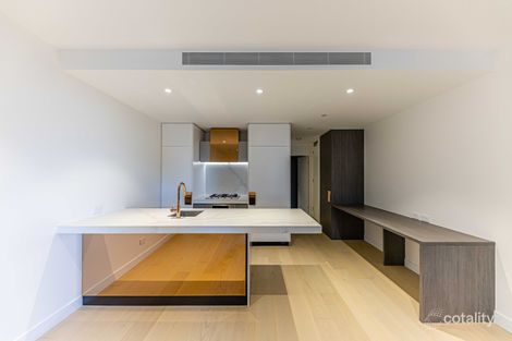 Property photo of 302/8 Bowen Crescent Melbourne VIC 3004