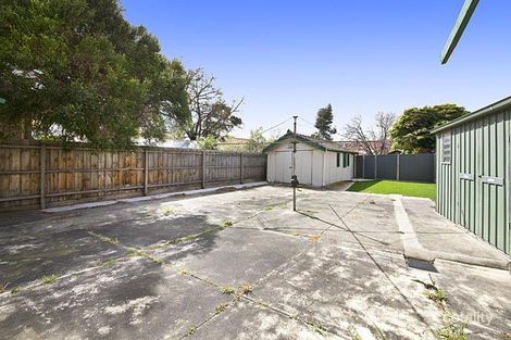 Property photo of 42 Riddell Parade Elsternwick VIC 3185