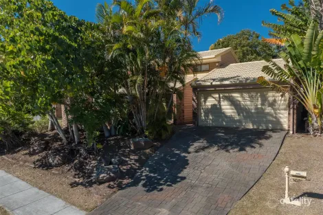 401 Winstanley St, Carindale, QLD 4152