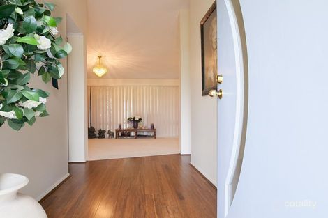 Property photo of 19 Peak Court Peak Crossing QLD 4306