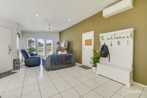 Property photo of 1/66 Castile Crescent Edens Landing QLD 4207