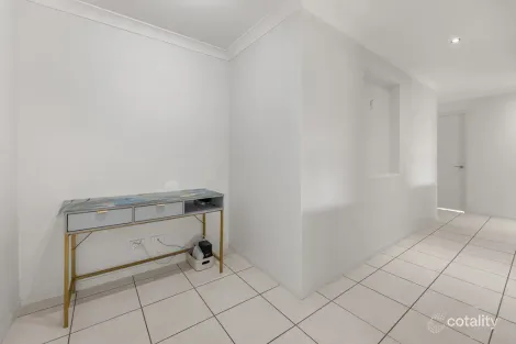 Property photo of 19 Hedley Drive Woolmar QLD 4515