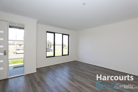 Property photo of 102 Tesselaar Road Wollert VIC 3750