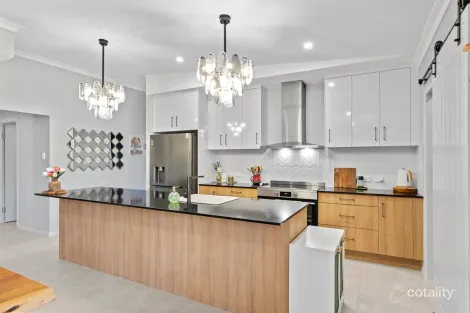 Property photo of 32 Wirraway Drive Parkhurst QLD 4702