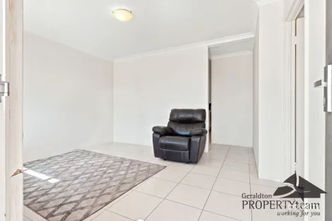 Property photo of 4/78 Eastern Road Geraldton WA 6530