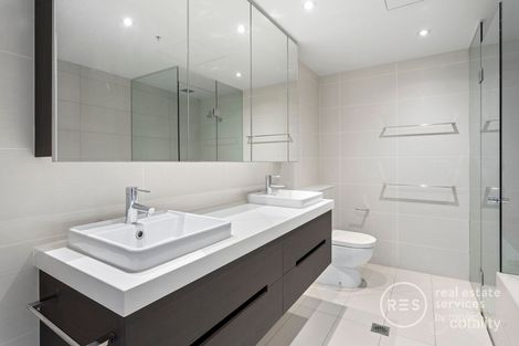 Property photo of 114 River Esplanade Docklands VIC 3008