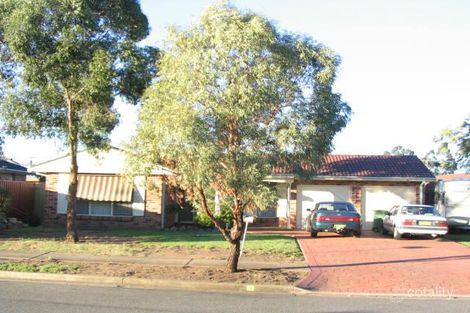 4 Borg Pl, Prairiewood, NSW 2176