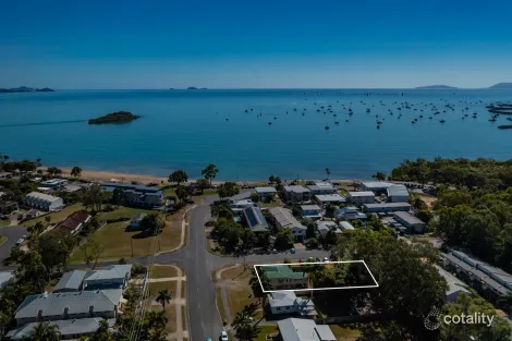 Property photo of 5 Beach Road Cannonvale QLD 4802