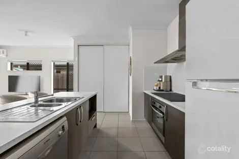 Property photo of 5 Affinity Way South Ripley QLD 4306