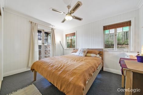 Property photo of 18 Rossmore Avenue Coorparoo QLD 4151