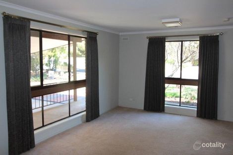 Property photo of 11 Nabilla Crescent Strathdale VIC 3550
