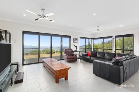 110 Mountain Hideaway Rd, Struck Oil, QLD 4714