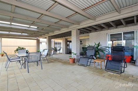 Property photo of 28 Tanderra Place South Yunderup WA 6208