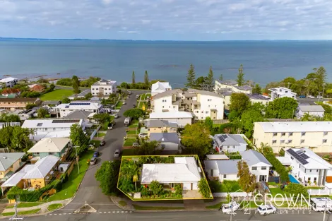 17 Annie St, Woody Point, QLD 4019