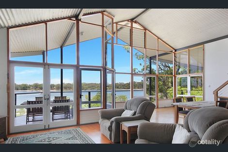 Property photo of 12 Russell Terrace Macleay Island QLD 4184