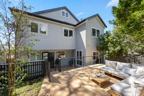 Property photo of 13 Highview Avenue Manly Vale NSW 2093