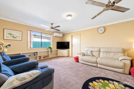 Property photo of 54 Clare Crescent Berkeley Vale NSW 2261