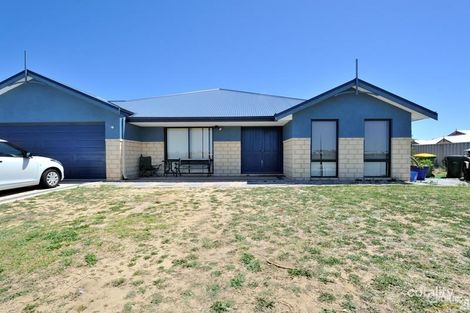 Property photo of 31 Pamplona Boulevard Port Kennedy WA 6172