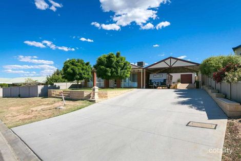 2 Seventh Hill Ct, White Hills, VIC 3550