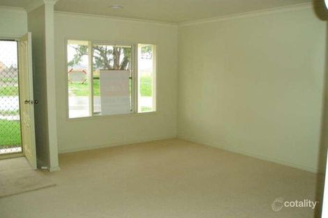 Property photo of 18 Waterbush Crescent Lyndhurst VIC 3975