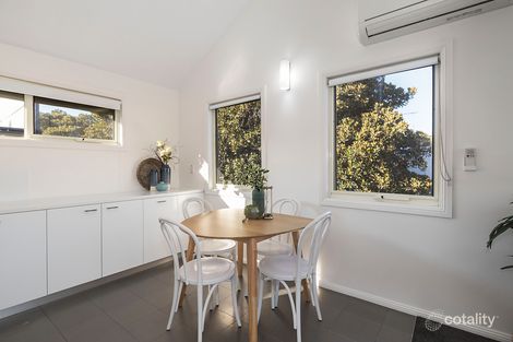 Property photo of 23 Cakebread Mews Kensington VIC 3031