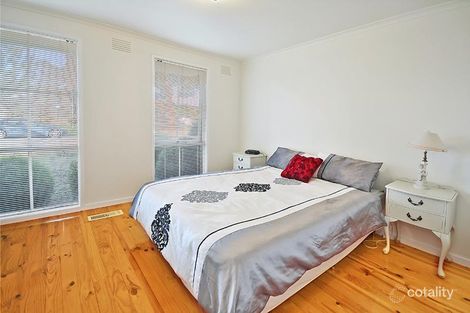 Property photo of 2 Varna Place Keilor Downs VIC 3038