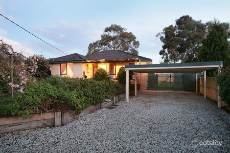 Property photo of 40 Geoffrey Drive Kilsyth VIC 3137