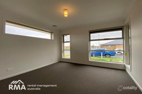 Property photo of 21 Tapioca Street Manor Lakes VIC 3024
