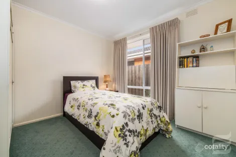Property photo of 15 Bognor Avenue Seaford VIC 3198