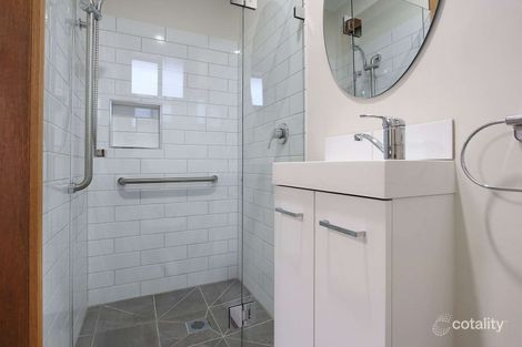 Property photo of 419 Poplar Drive Lavington NSW 2641