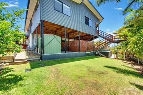 Property photo of 35 Lighthouse Drive Boyne Island QLD 4680