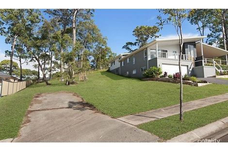 19 Melbourne Rd, Wadalba, NSW 2259