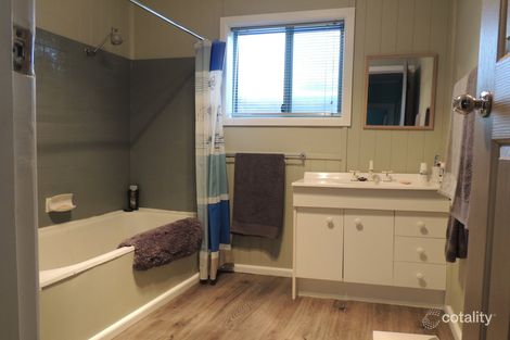 42 Sutcliff St, Sea Lake, VIC 3533