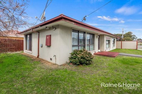 Property photo of 13 Camelia Street Kings Park VIC 3021