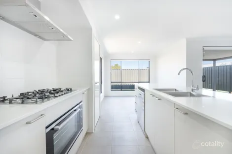 Property photo of 9 Swanson Loop Coodanup WA 6210