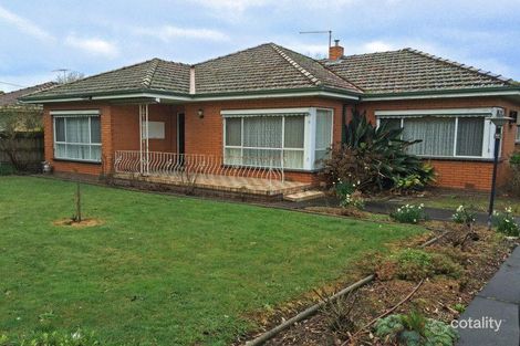 34 John St, Pakenham, VIC 3810